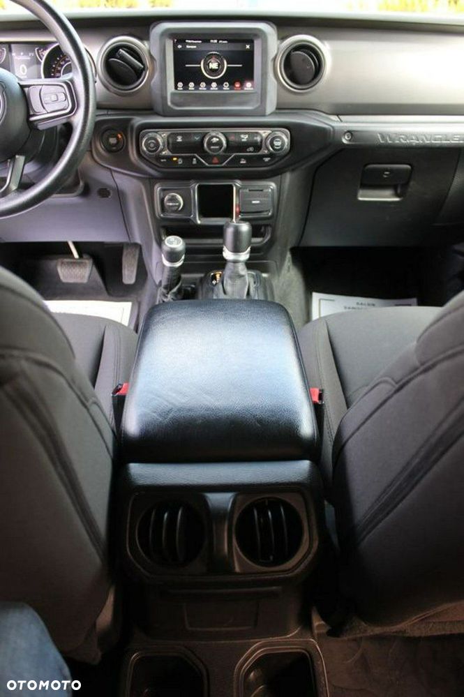 Jeep Wrangler 3.6 Automatik X - 21