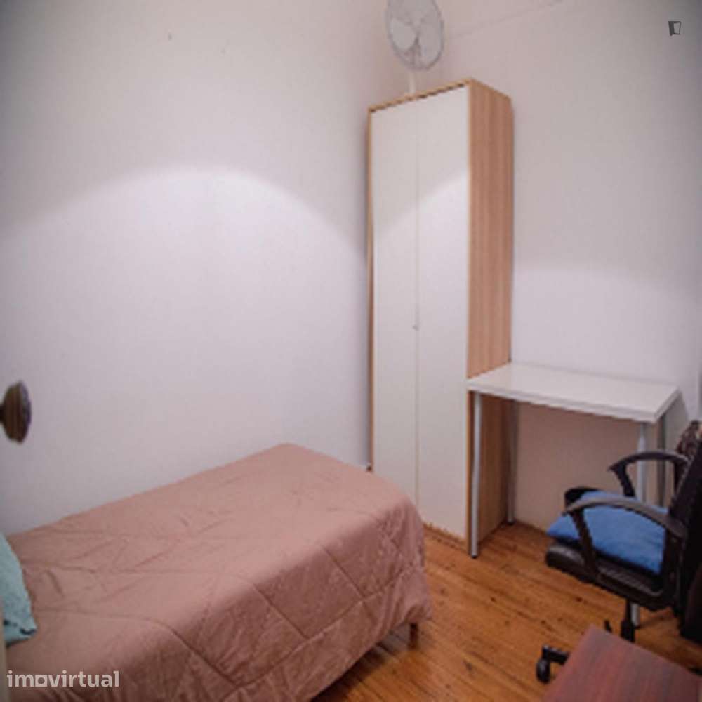 Quarto - localizado em Alcântara Lisbon - Grande imagem: 2/6