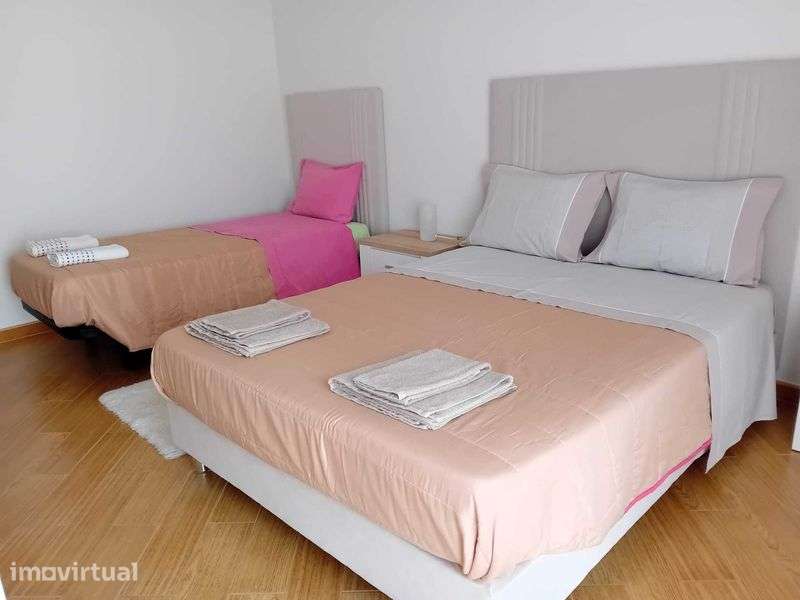 Arrenda-se Apartamento T2 para Professores – São Martinho do Porto - Grande imagem: 2/12