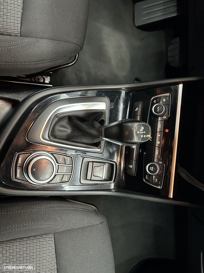 BMW 225xe Active Tourer Advantage - 13
