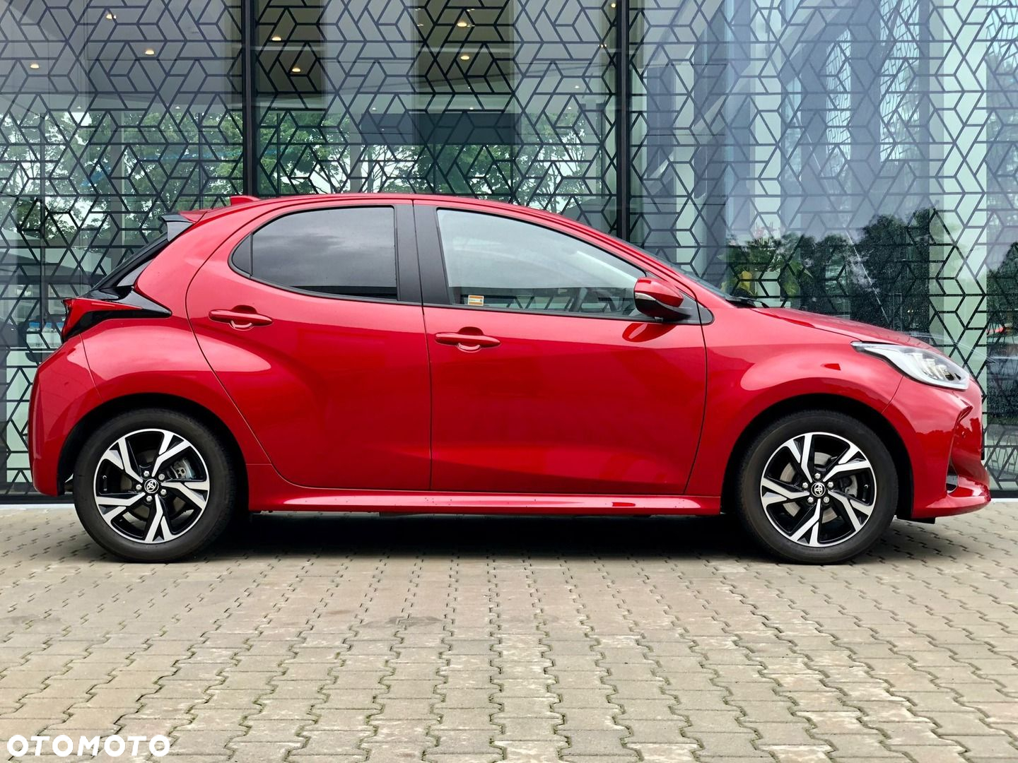 Toyota Yaris - 4