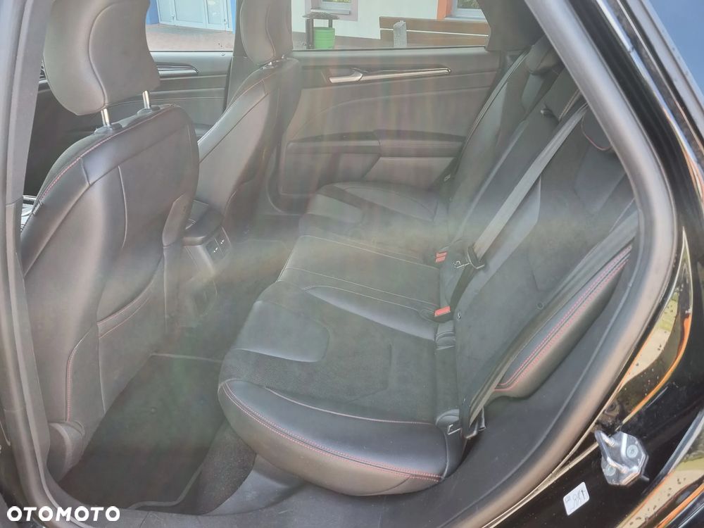Ford Mondeo SW 2.0 Ti-VCT ST-Line - 10