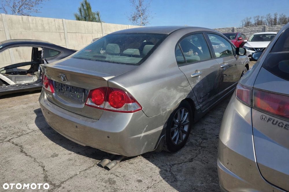 Honda Civic VIII 8 UFO słupek A przedni lewy próg - 5