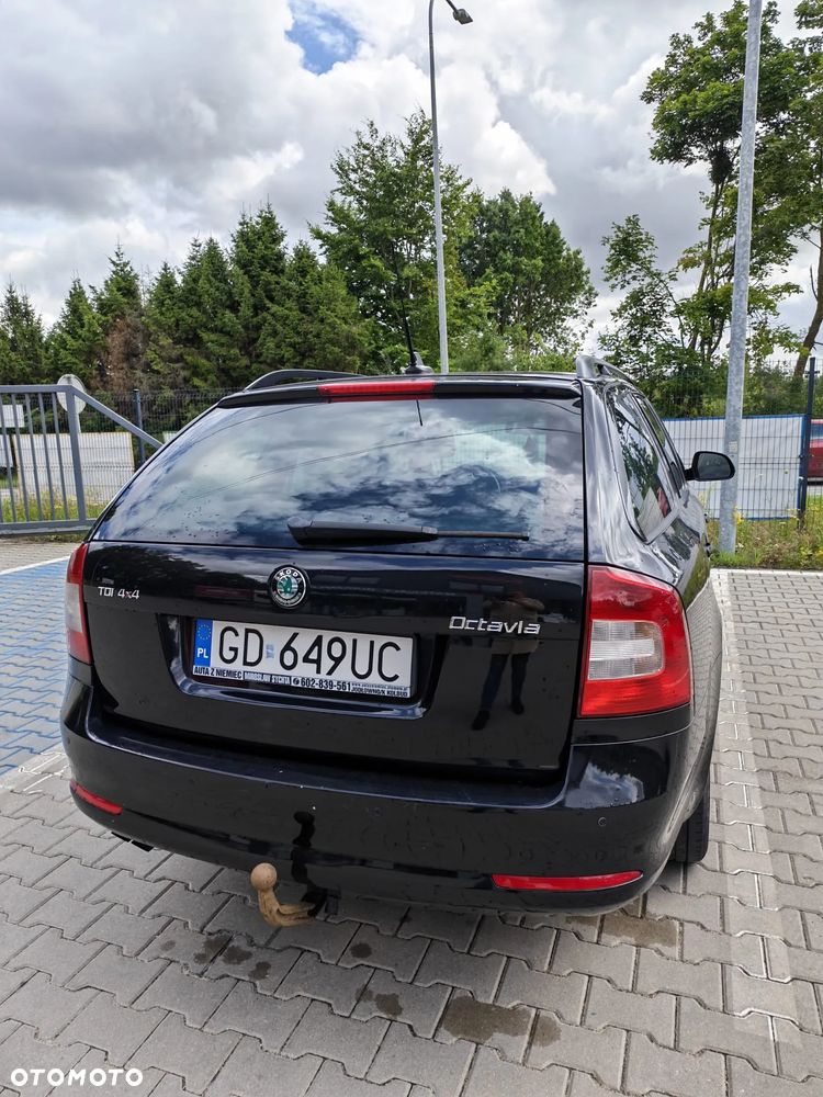 Skoda Octavia 2.0 TDI DPF 4x4 Ambiente - 6