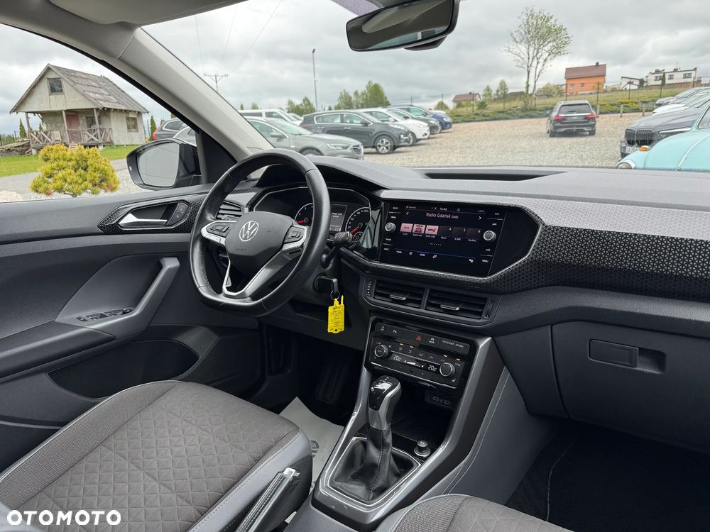Volkswagen T-Cross - 14