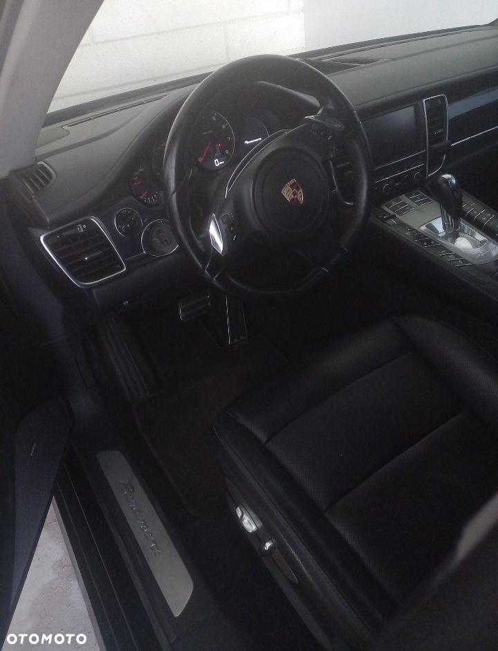 Porsche Panamera 4 PDK - 7