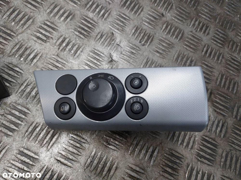 PANEL NAWIEWU + PRZEŁĄCZNIK ŚWIATEŁ + WYŚWIETLACZ OPEL ASTRA H 13122963 - 4