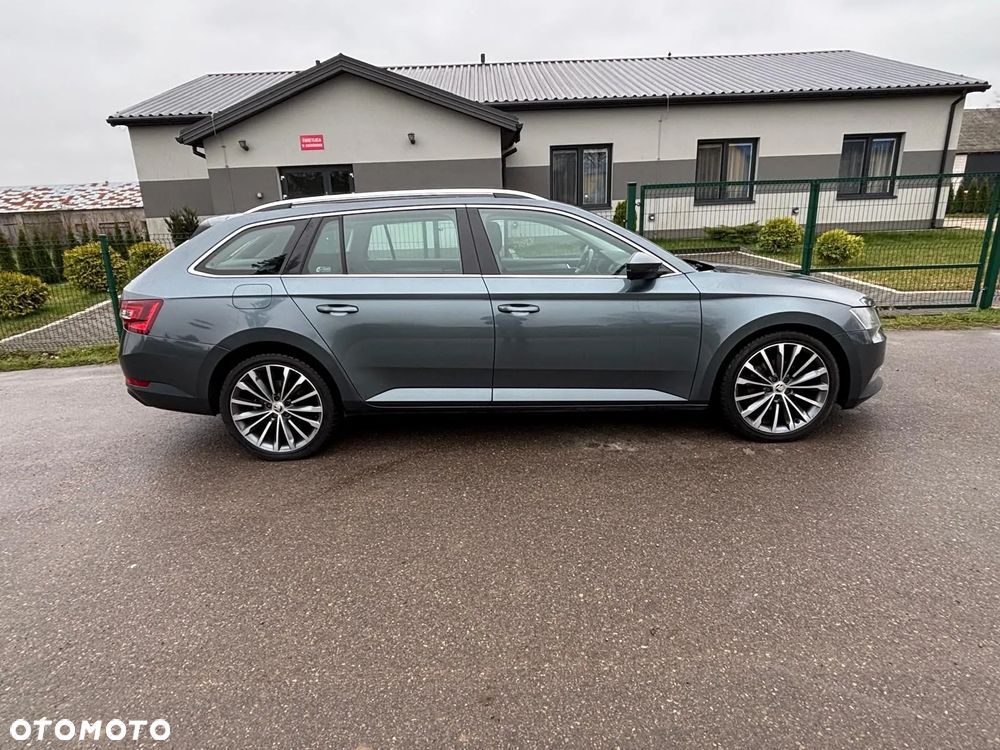 Skoda Superb 2.0 TDI Style - 22