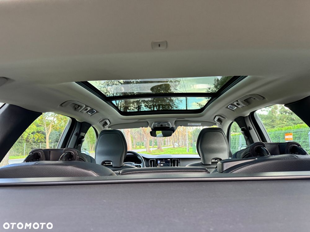 Volvo Xc 60 2020 photo 2