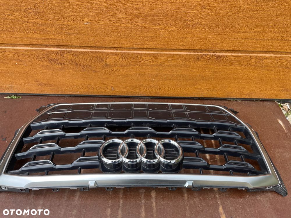 Grill Atrapa Audi Q2 81A lift S Linie Satyna czarny połysk 81A853651H cala - 10