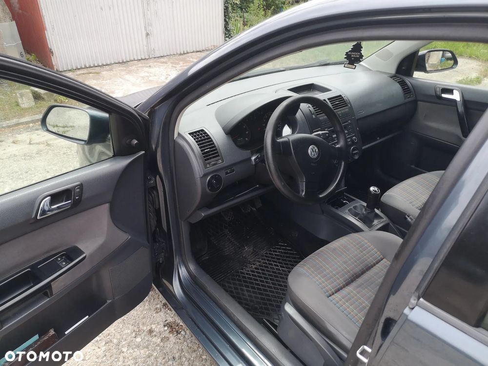 Volkswagen Polo 1.4 Comfortline - 14