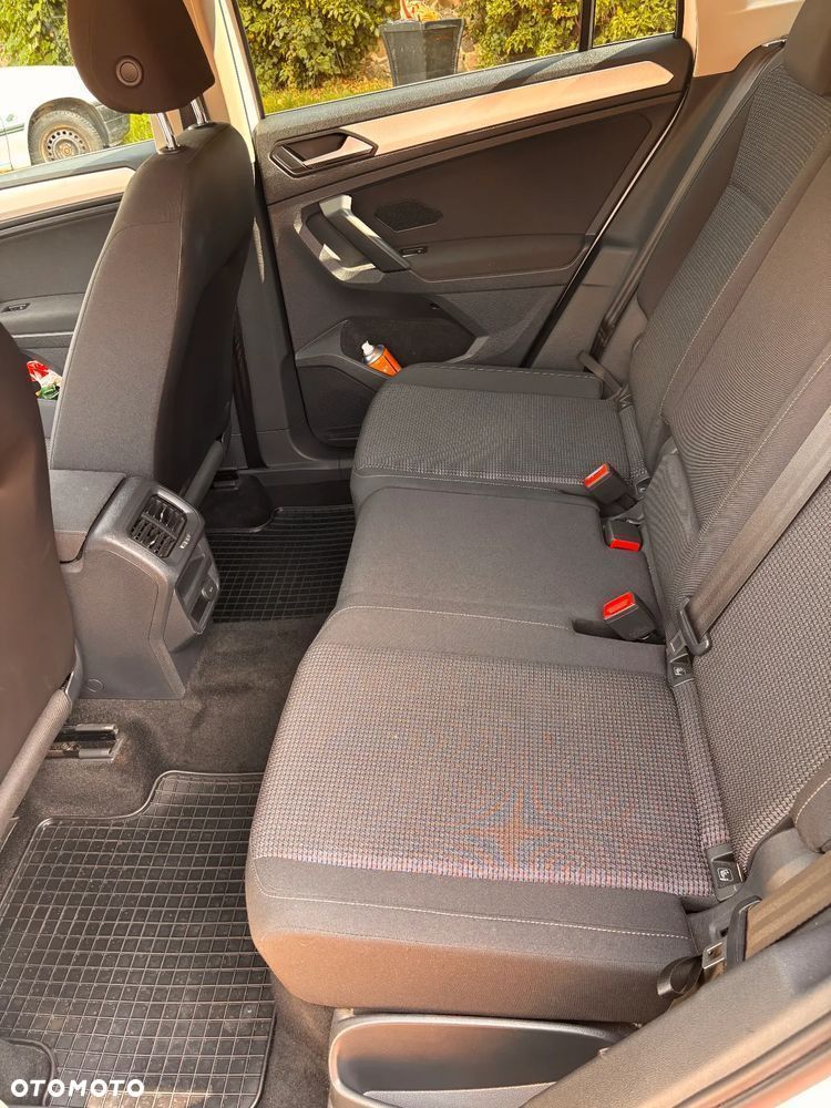 Volkswagen Tiguan - 10