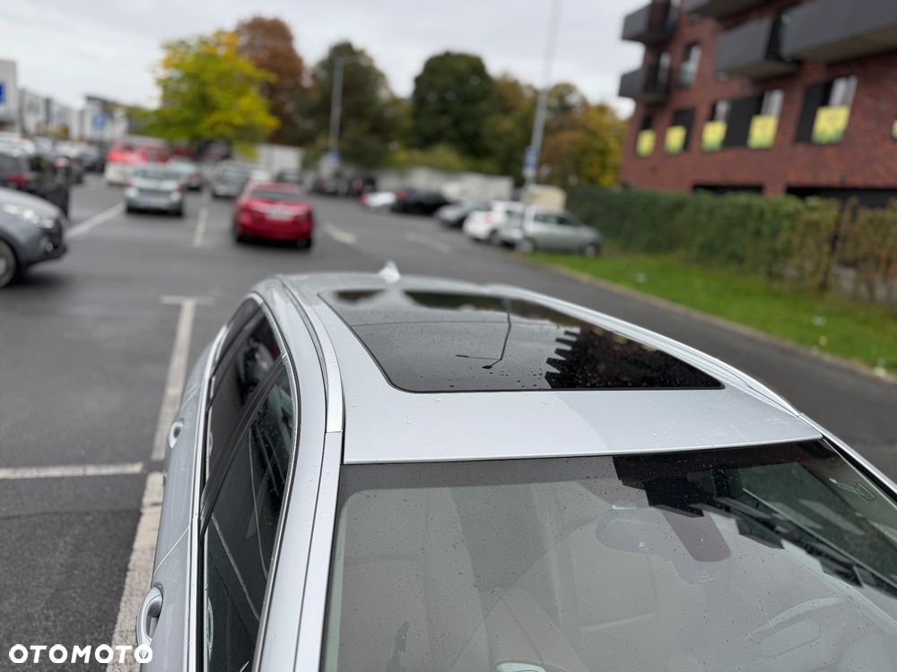 BMW Seria 5 525d Luxury Line - 17