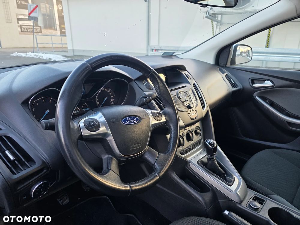 Ford Focus 1.6 TItanium - 17