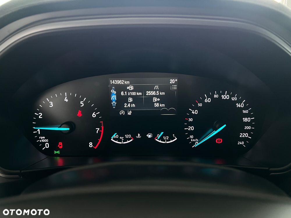 Ford Focus 1.0 EcoBoost mHEV ST-Line - 26