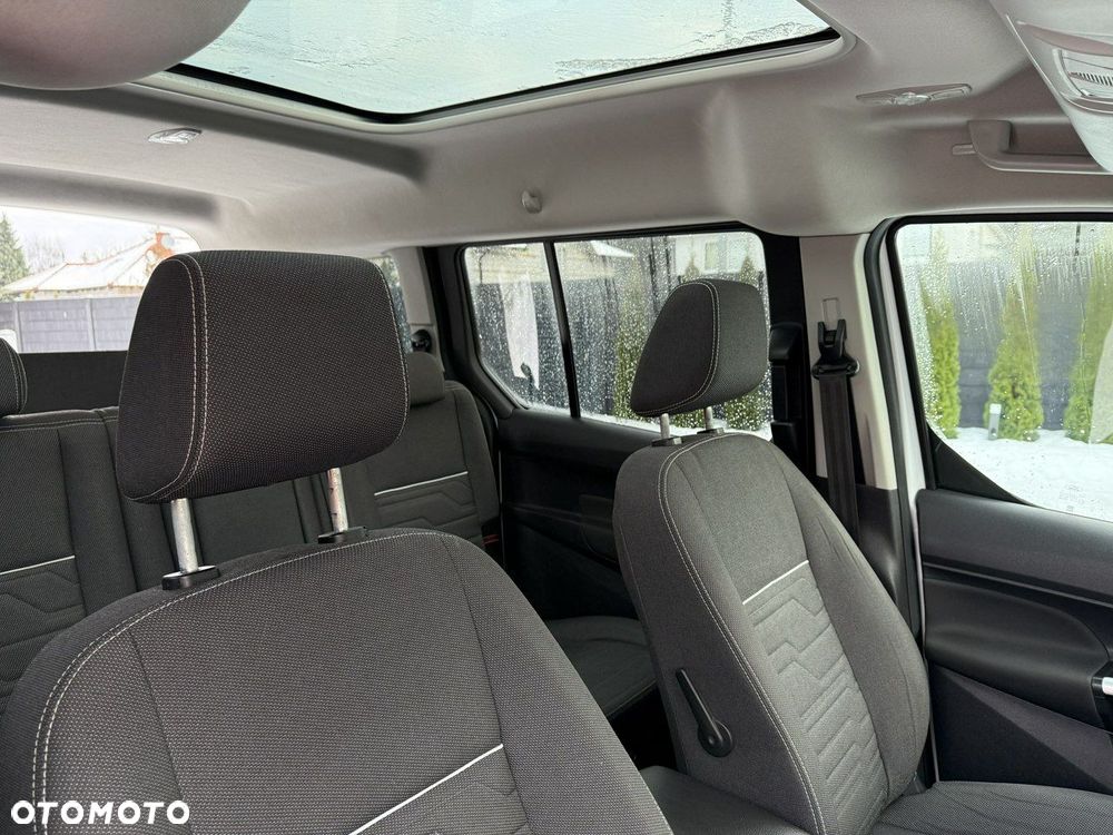 Ford Tourneo Connect Grand - 17