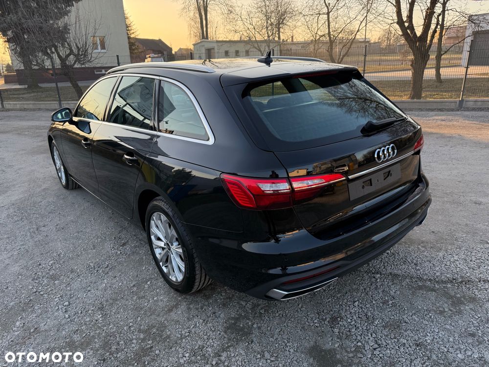Audi A4 Avant 30 TDI S tronic advanced - 4