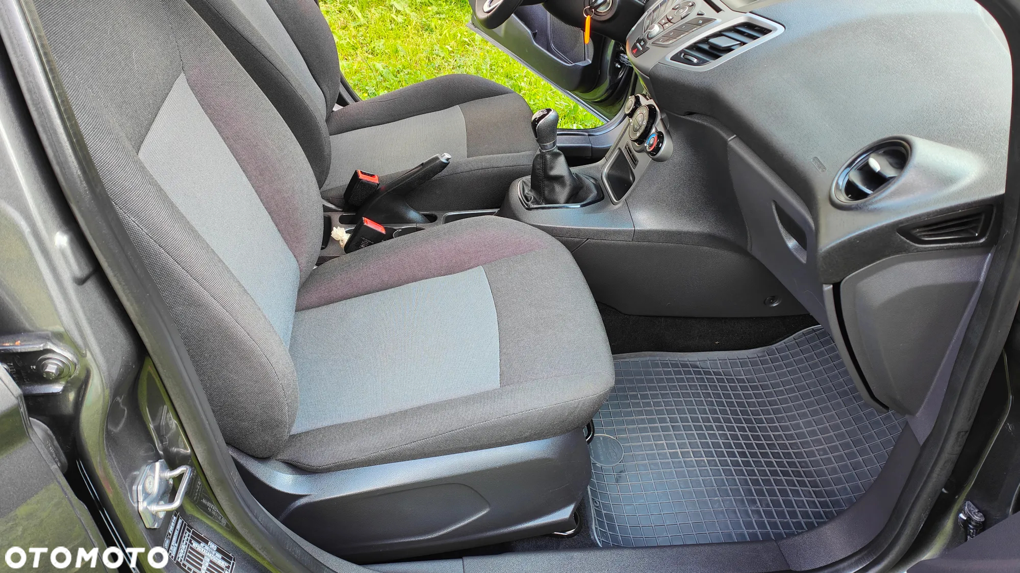 Ford Fiesta 1.25 Ambiente - 14