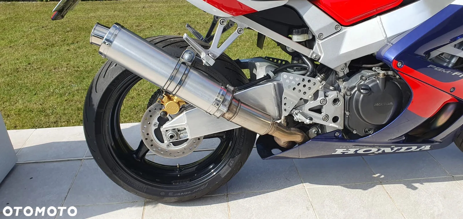 Honda CBR - 9