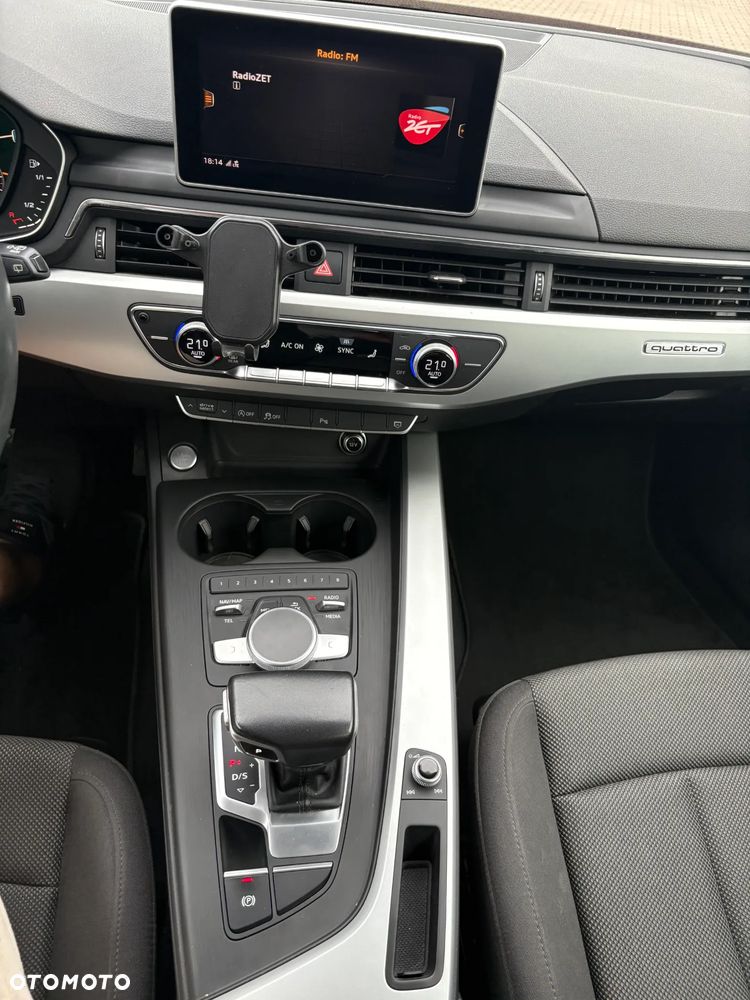 Audi A4 Avant 2.0 TDI Quattro S tronic - 23