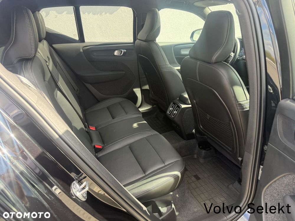 Volvo XC 40 - 33