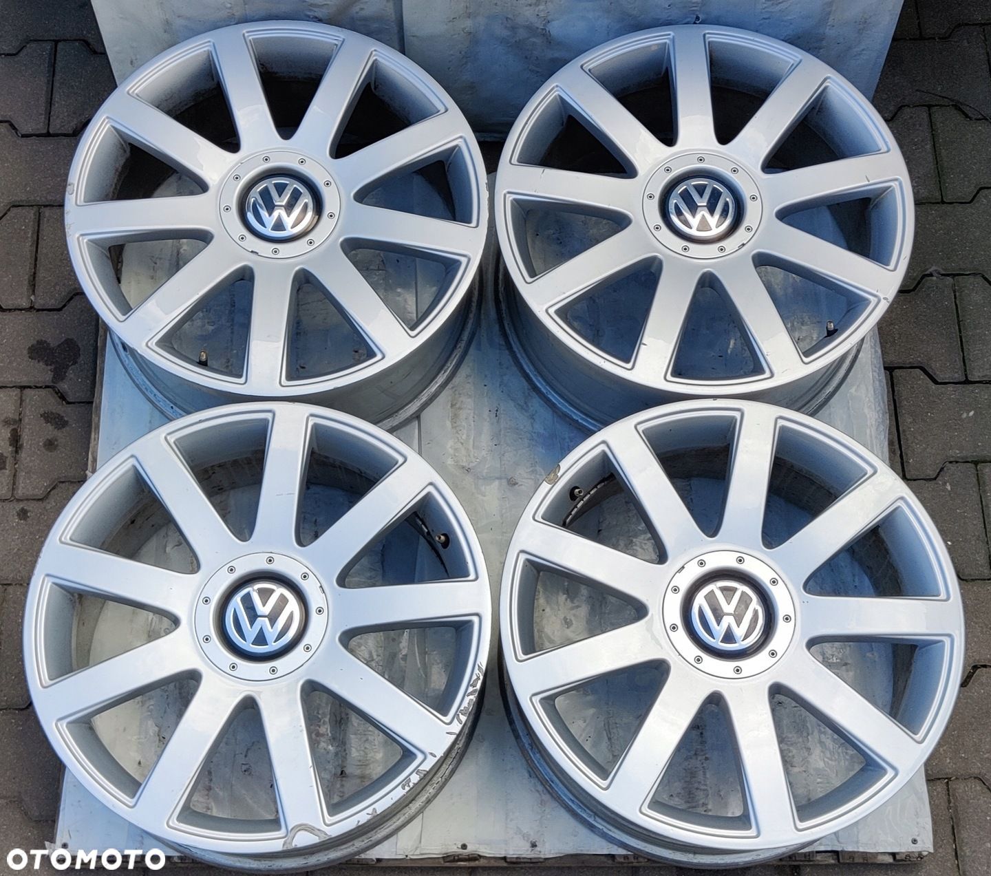 Felgi VW 5x100 5x112 8J 19cali ET35 649 - 1
