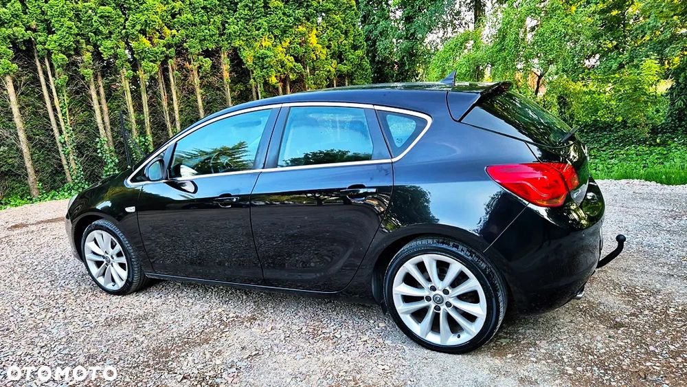 Opel Astra 1.6 Turbo Edition - 18