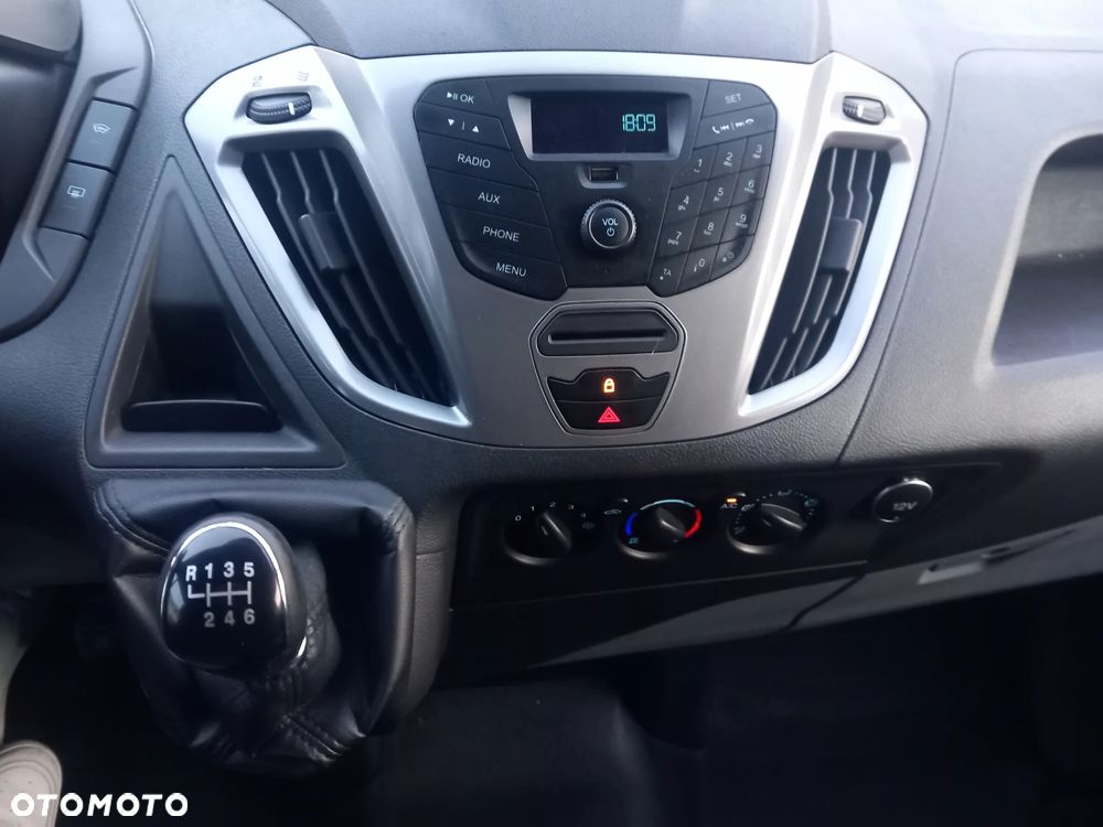 Ford TRANSIT CUSTOM - 25