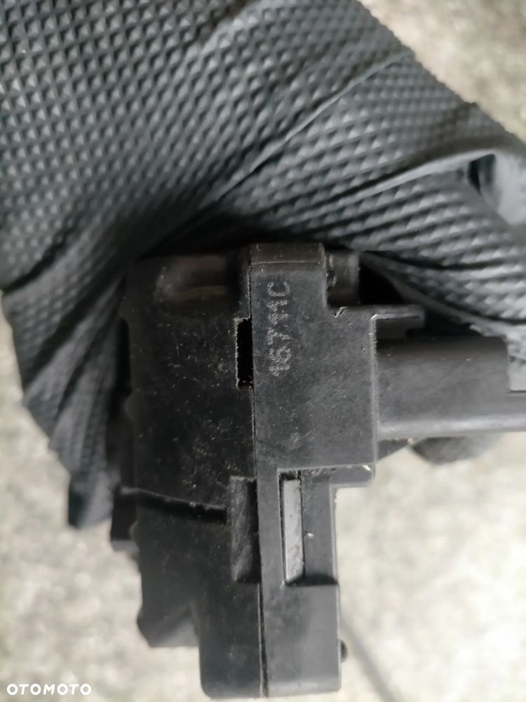 Renault koleos zamek lewy tył 6 PIN 16711C - 2