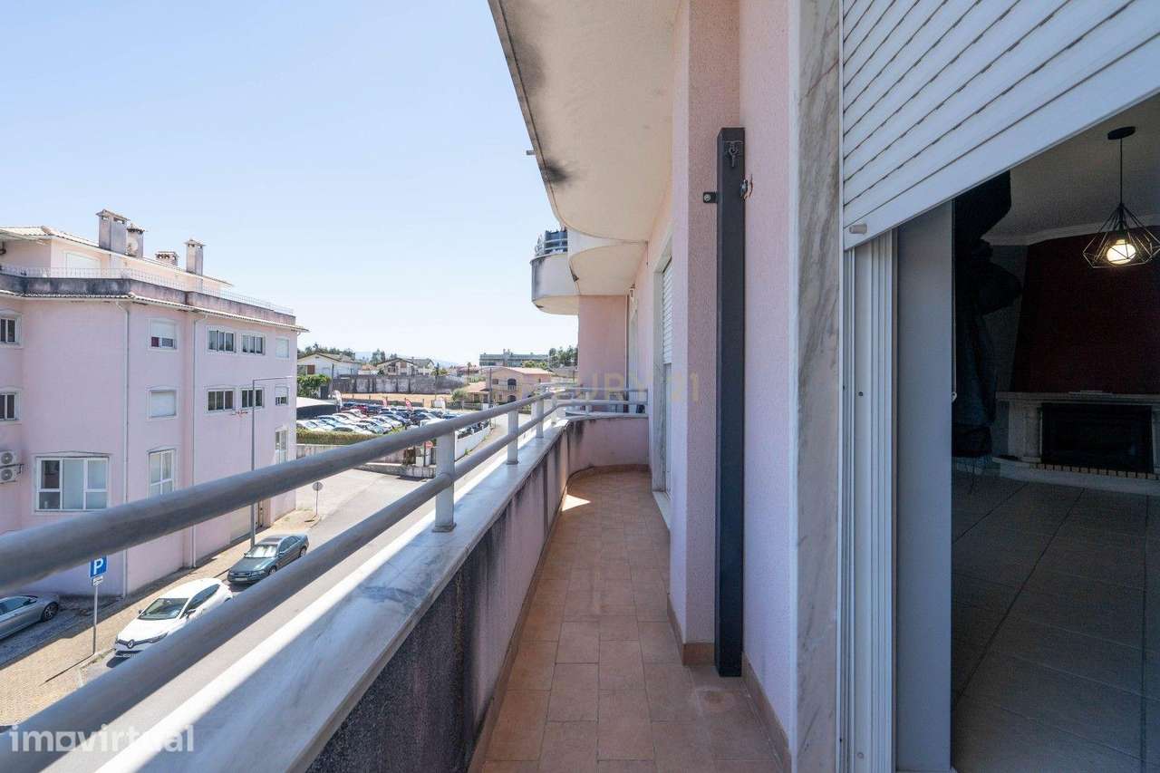 Apartamento T3 em Poiares, Vila Nova de Poiares - Grande imagem: 2/46
