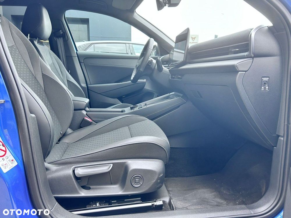 Volkswagen T-Roc - 10
