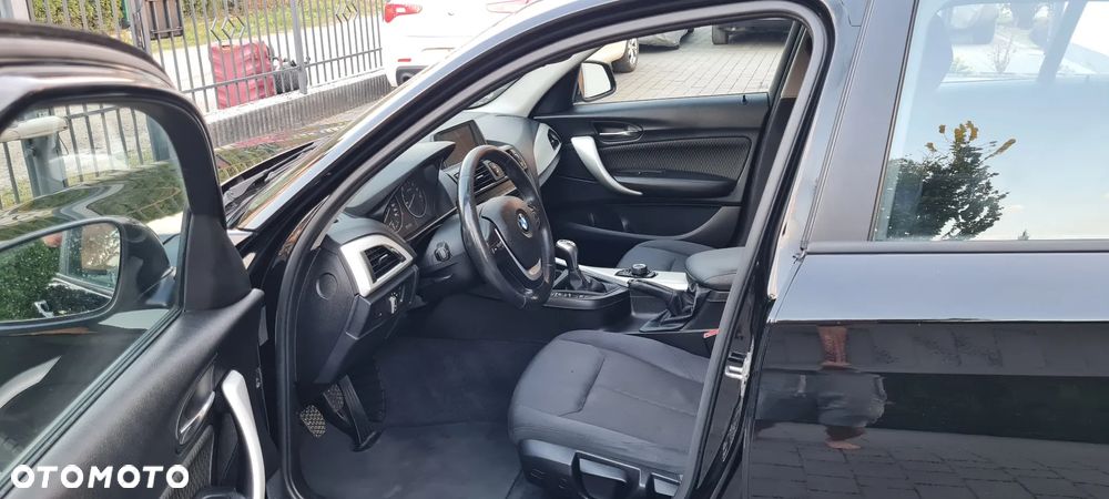 BMW Seria 1 116i - 11