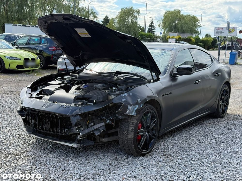 Maserati Ghibli GranSport - 10