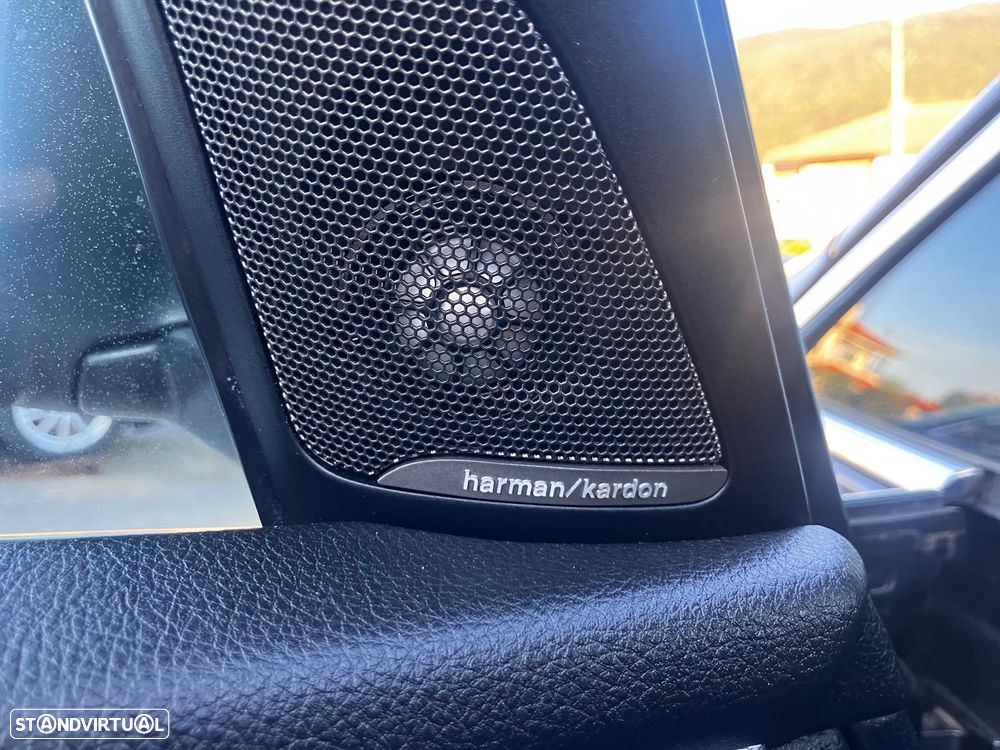 BMW 225xe Active Tourer - 22