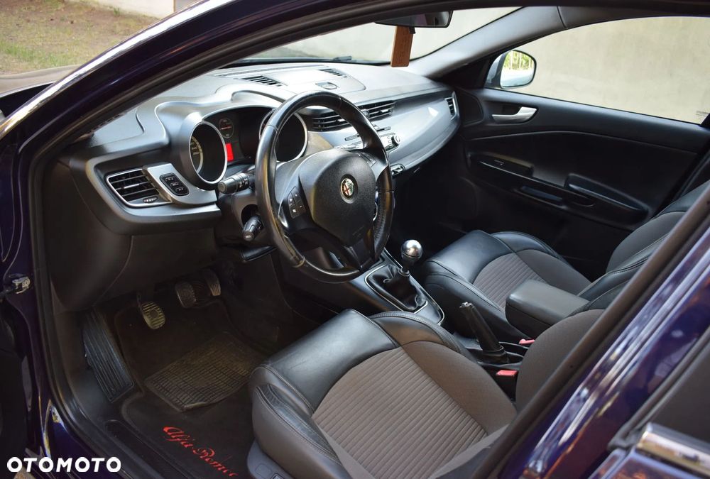 Alfa Romeo Giulietta 2.0 JTDM Distinctive - 14