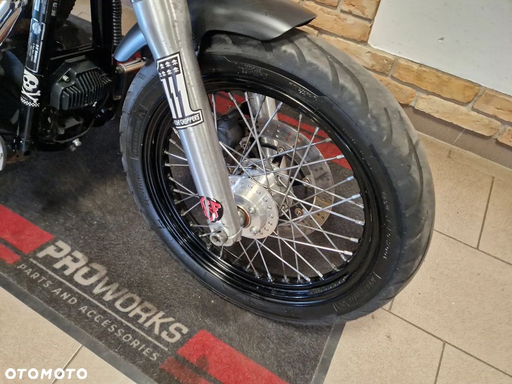 Harley-Davidson Dyna Street Bob - 34