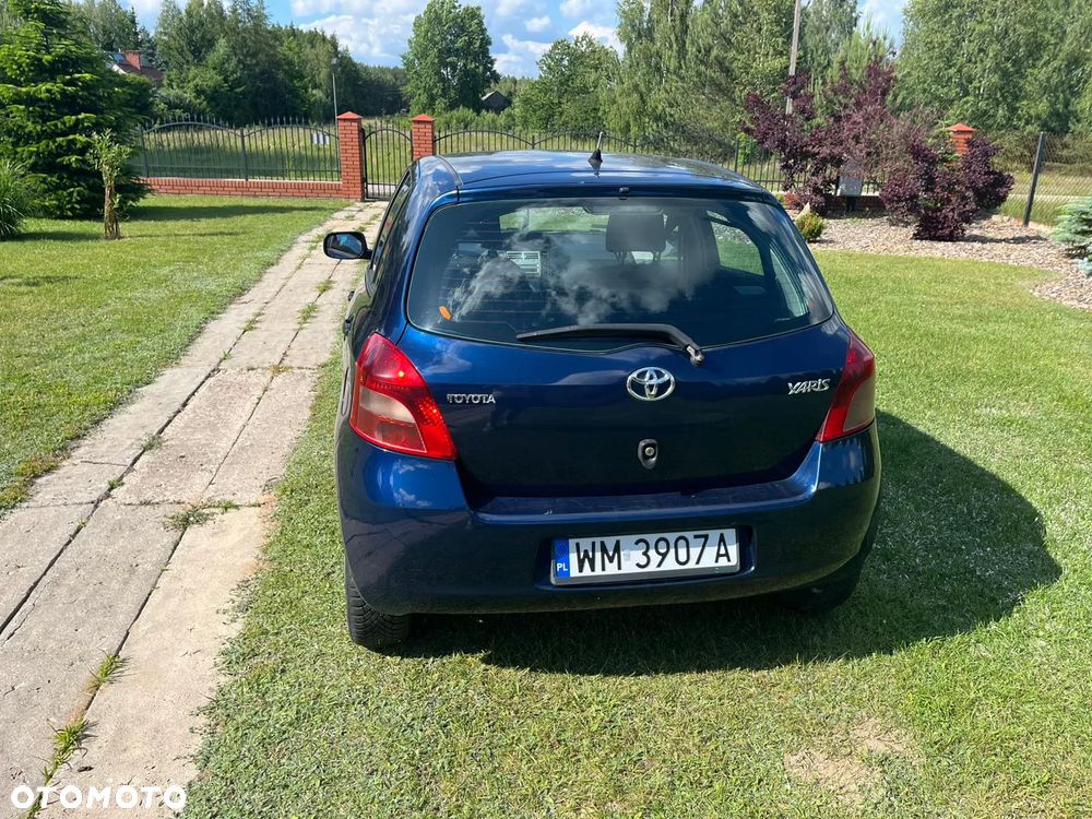 Toyota Yaris - 9