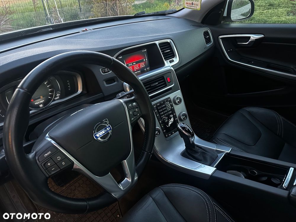 Volvo S60 T5 Geartronic Momentum - 5