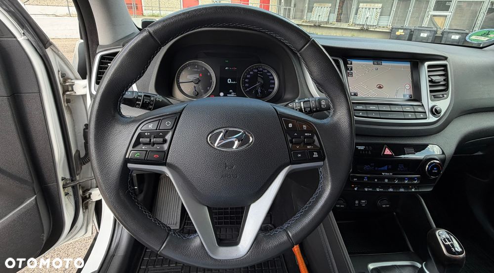 Hyundai Tucson 1.6 GDI BlueDrive Style 2WD - 8