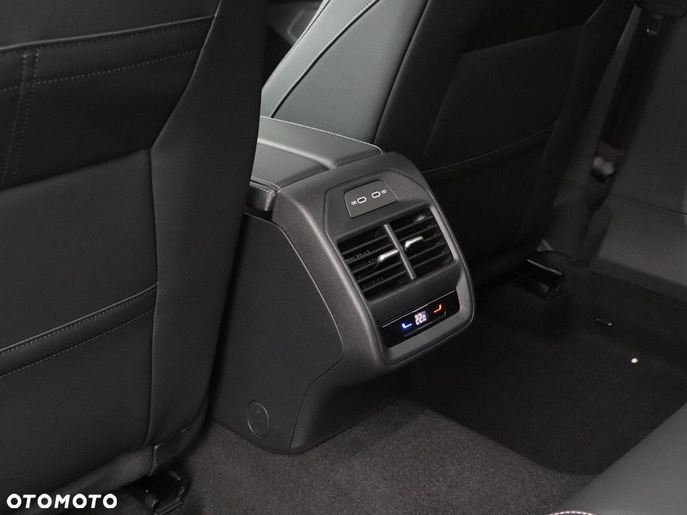 Volkswagen Passat - 15