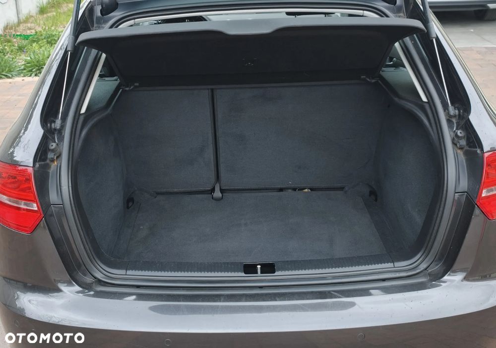 Audi A3 Sportback 1.6 TDI Ambiente - 3