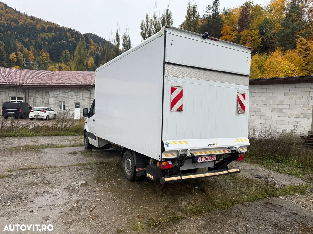Mercedes-Benz SPRINTER 317 - 4