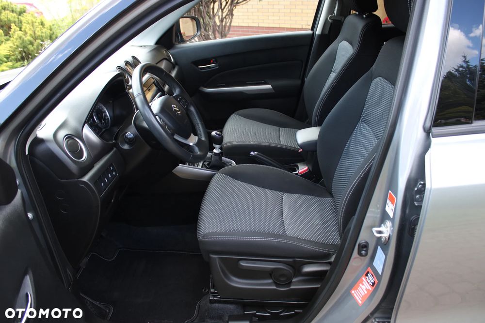 Suzuki Vitara 1.4 Boosterjet SHVS Premium 2WD - 16