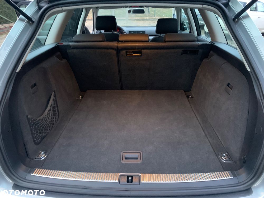 Audi A4 Avant - 11