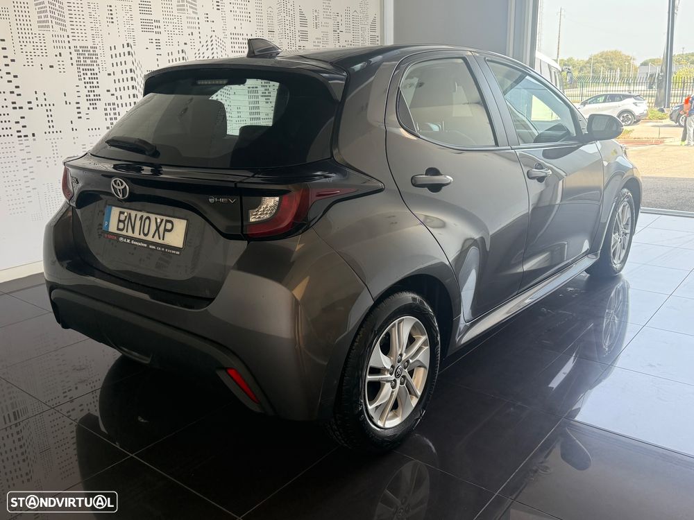 Toyota Yaris 1.5 HDF Comfort Plus - 6
