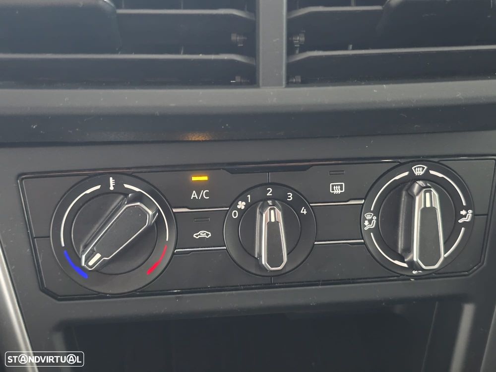 VW Taigo 1.0 TSI Urban DSG - 16