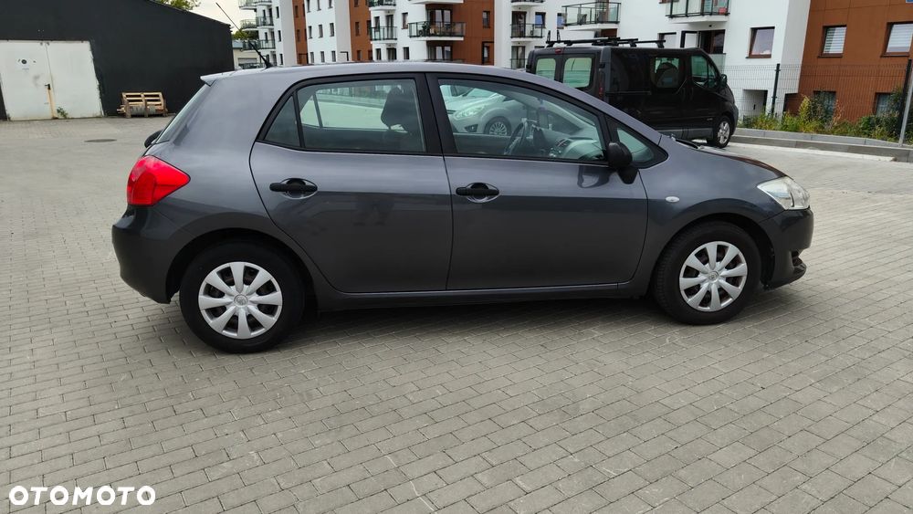 Toyota Auris 1.4 D-4D Luna - 8