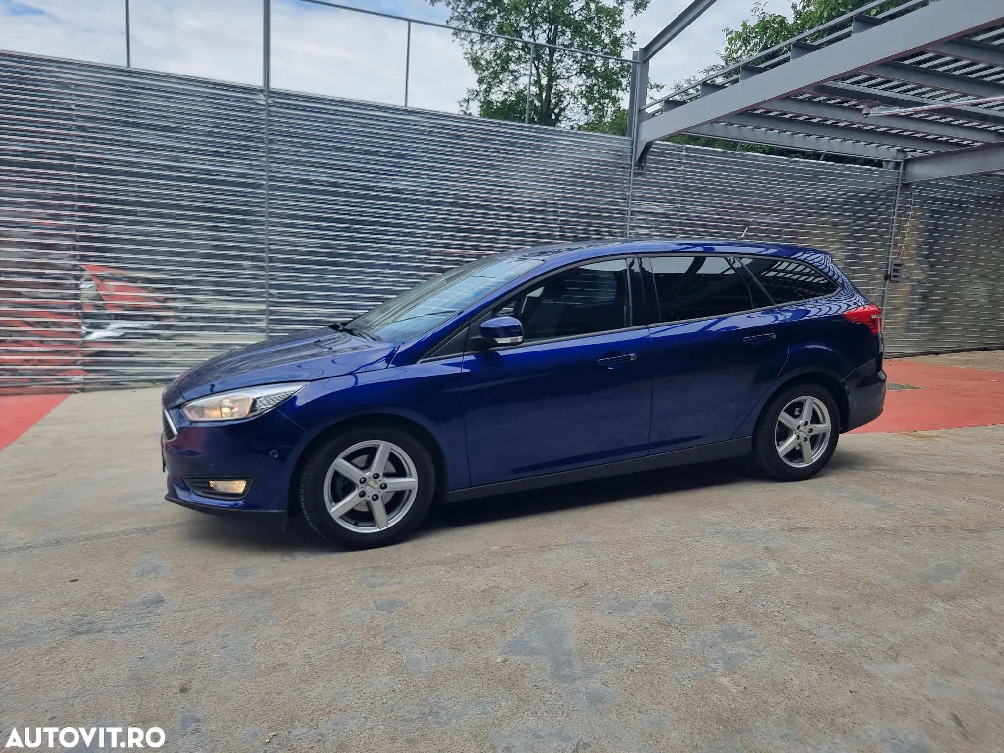Ford Focus - 1