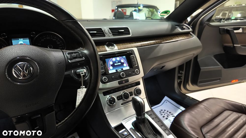 Volkswagen Passat 3.6 V6 4Motion DSG Exclusive - 37