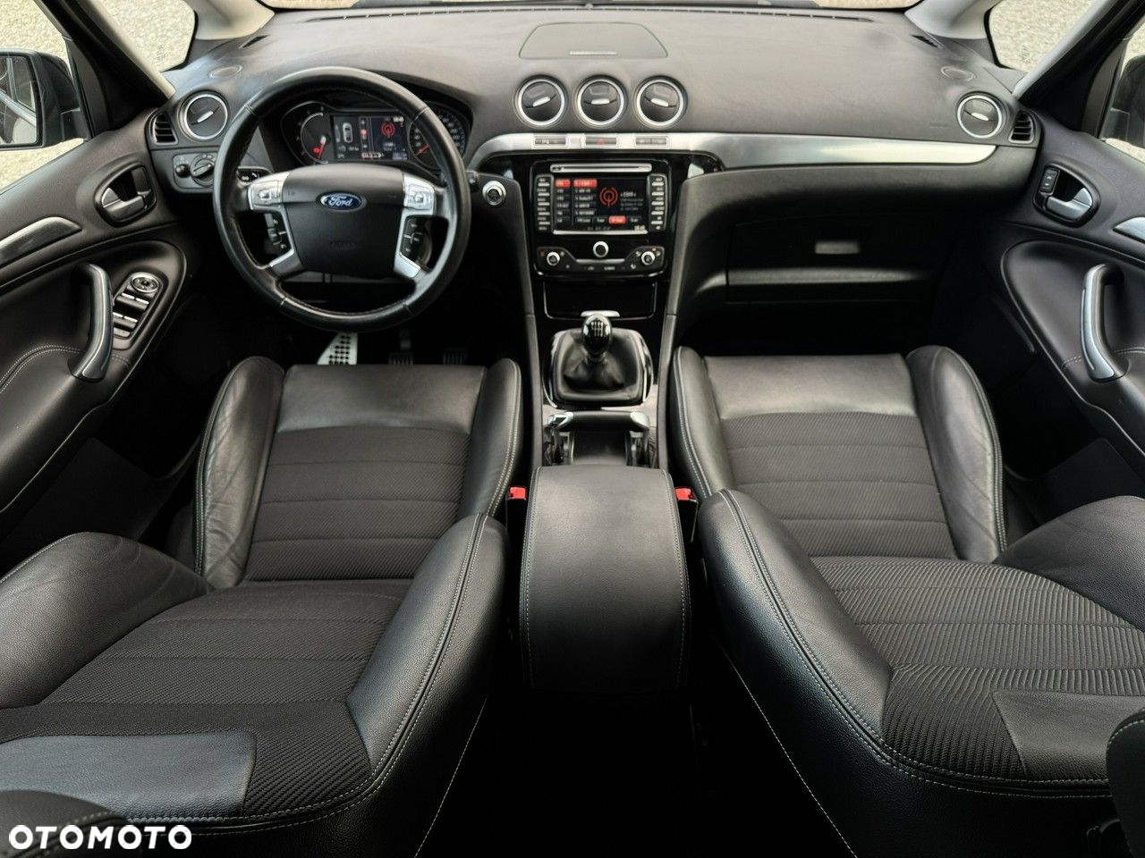 Ford S-Max - 22